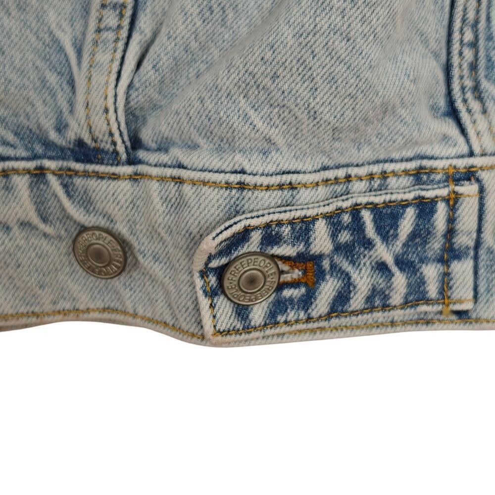 We the Free People Brando Denim Hoodie Jacket Malta Acid Wash Size XS Cropped - Picture 9 of 13